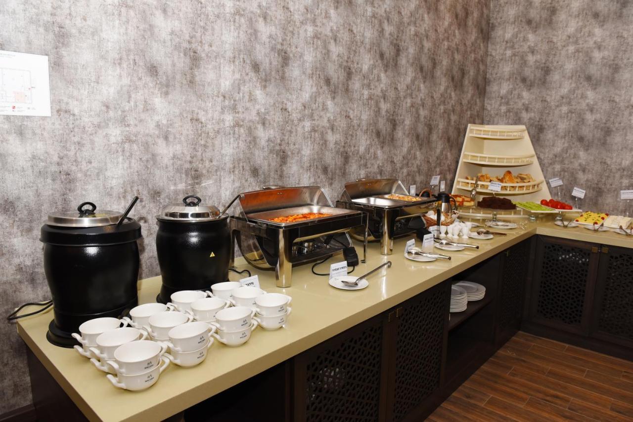 Macara Sheki City Hotel ภายนอก รูปภาพ