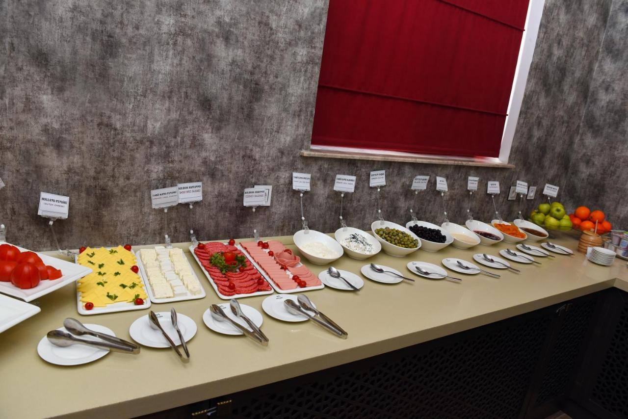 Macara Sheki City Hotel ภายนอก รูปภาพ