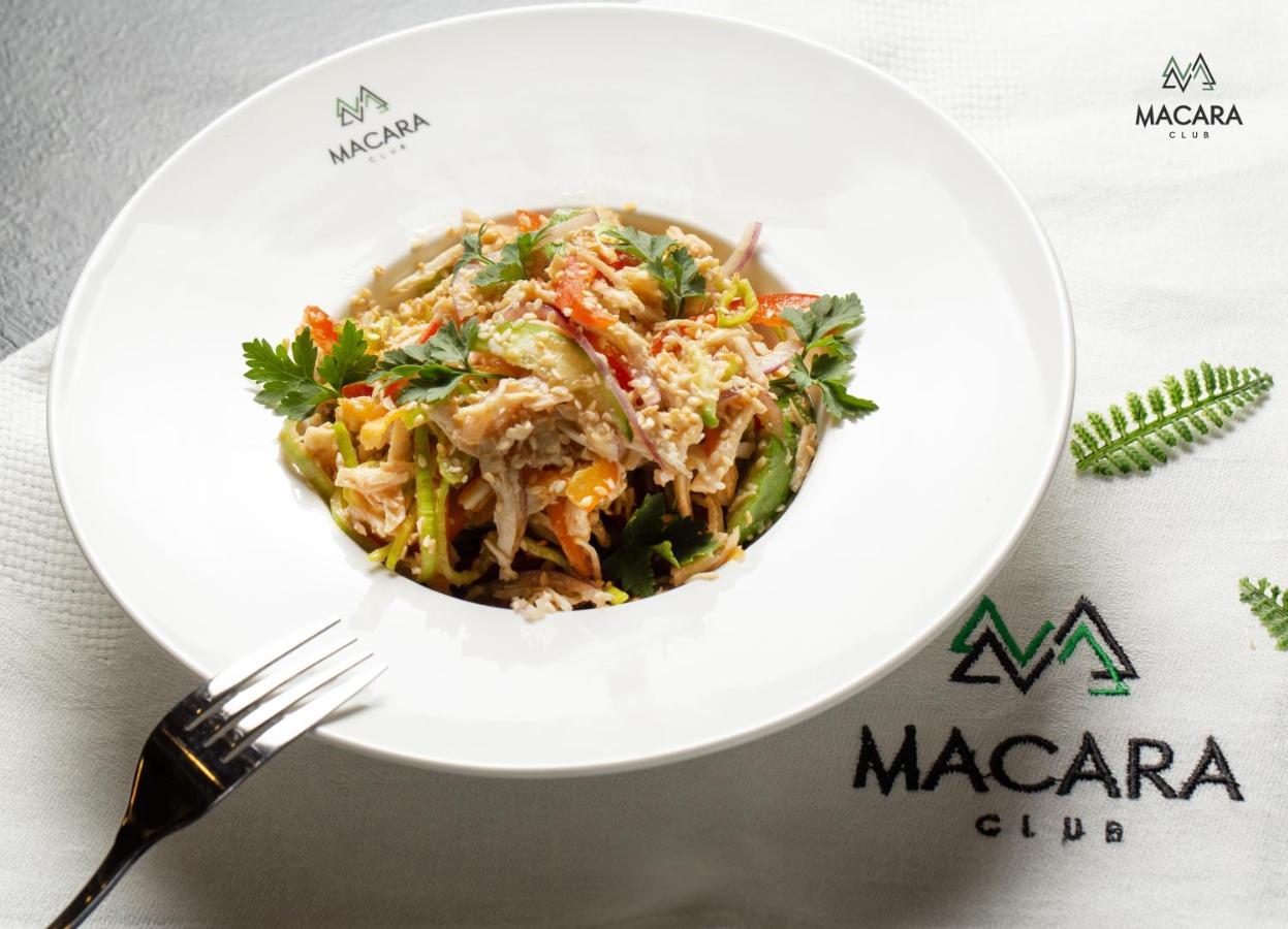 Macara Sheki City Hotel ภายนอก รูปภาพ